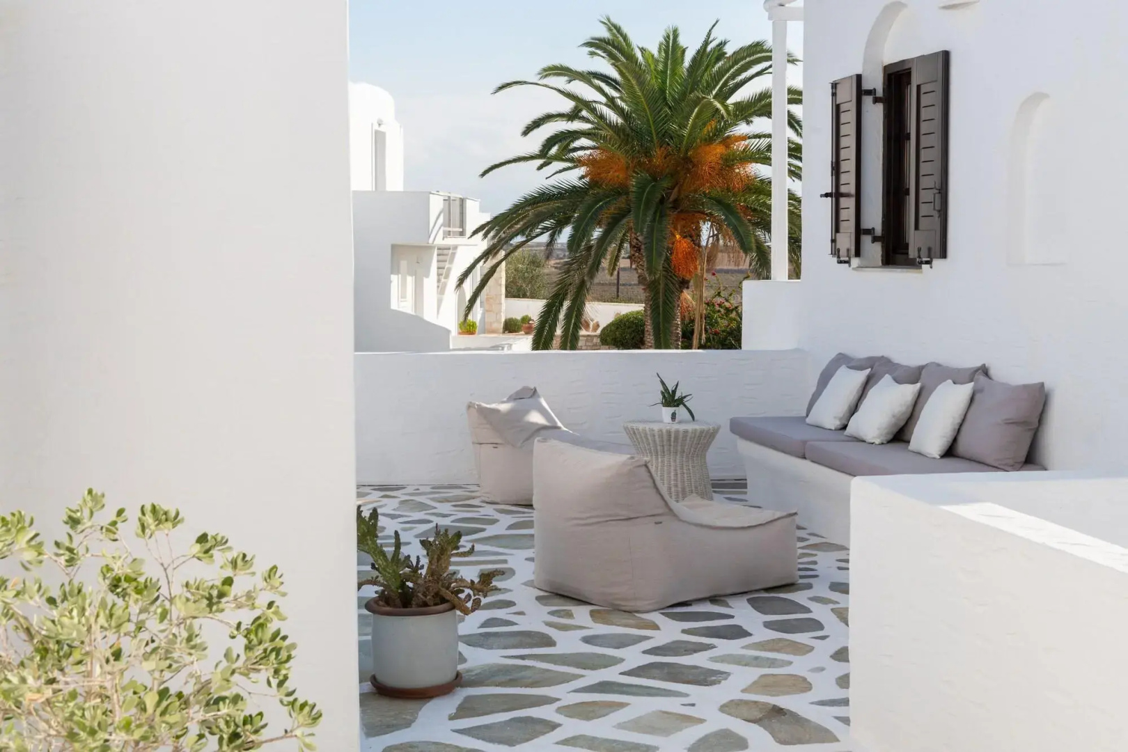 Aella Residence