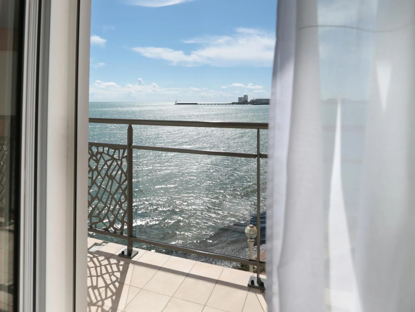 Hôtel & Spa Les Roches Noires