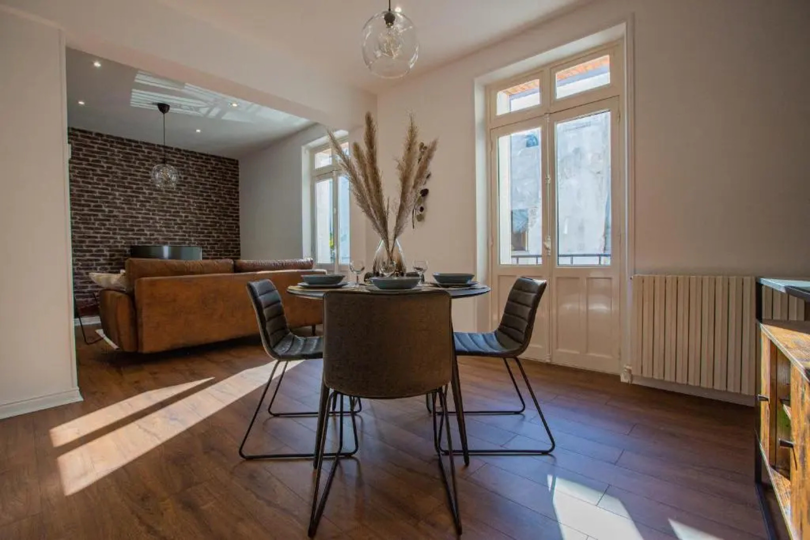 Hyper centre, Bord du canal, Cosy, fibre, parking privée, 1 a 4 pers