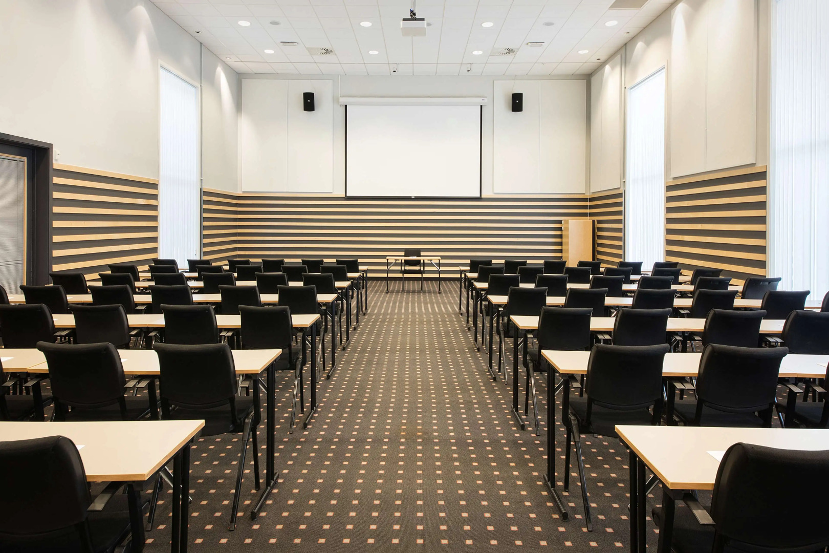 Park Inn by Radisson Oslo Airport Hotel West