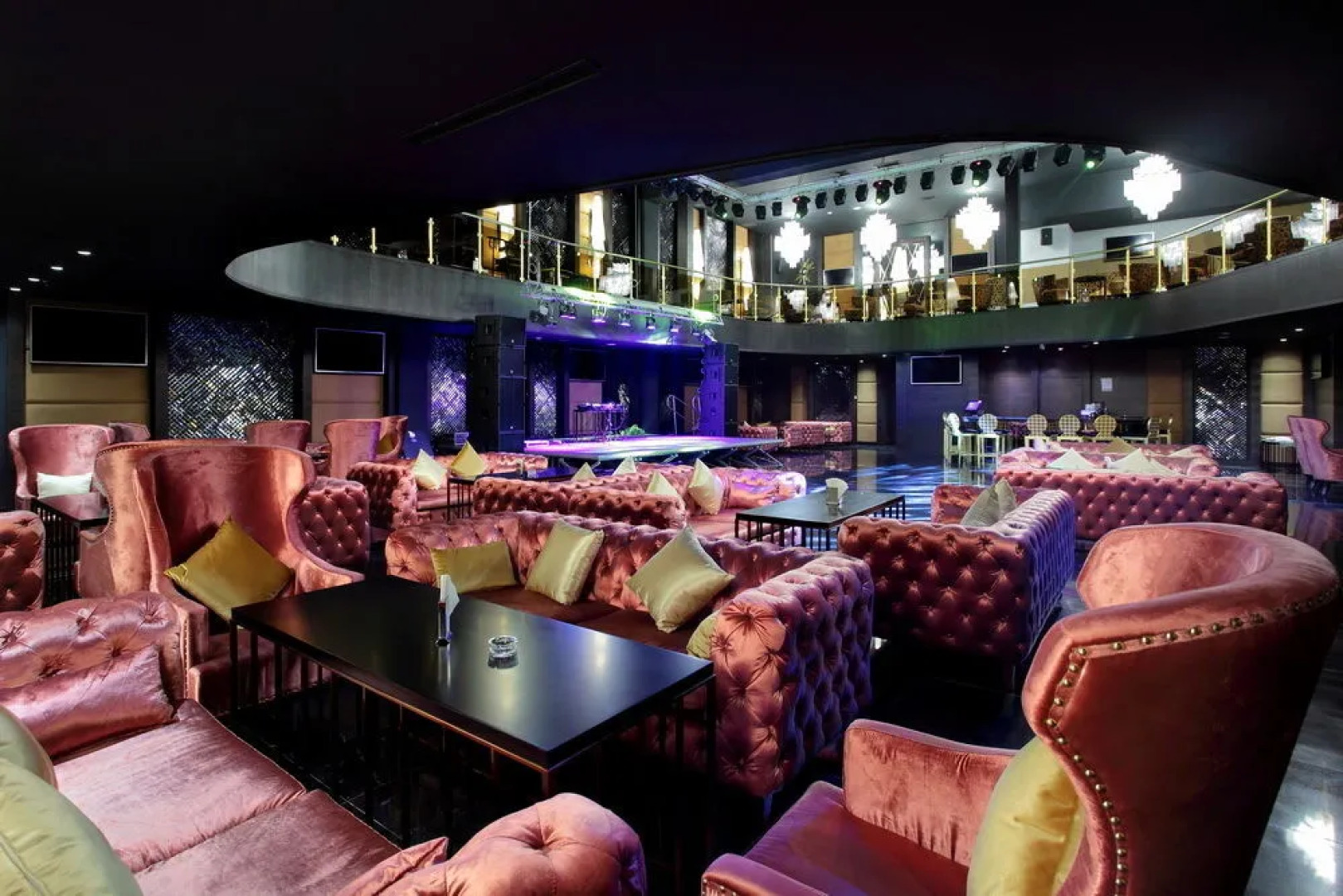 Royal Plaza Hotel and Casino