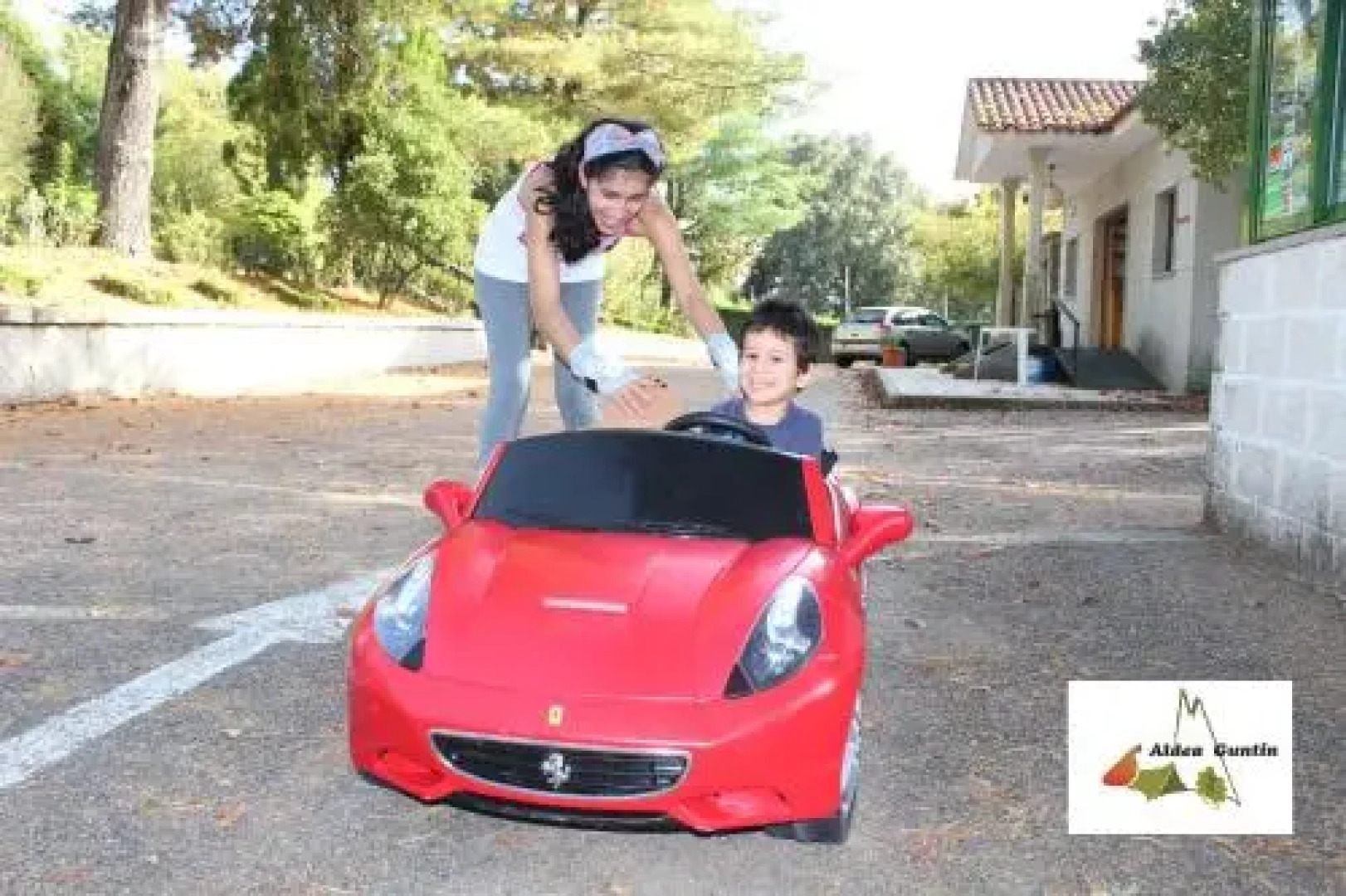 Aldea Guntin - Camping Cañiza