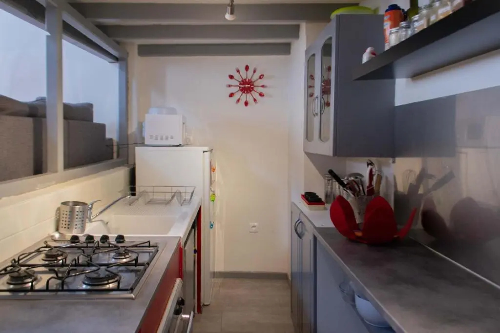 Appartement type loft dans le centre de Roussillon