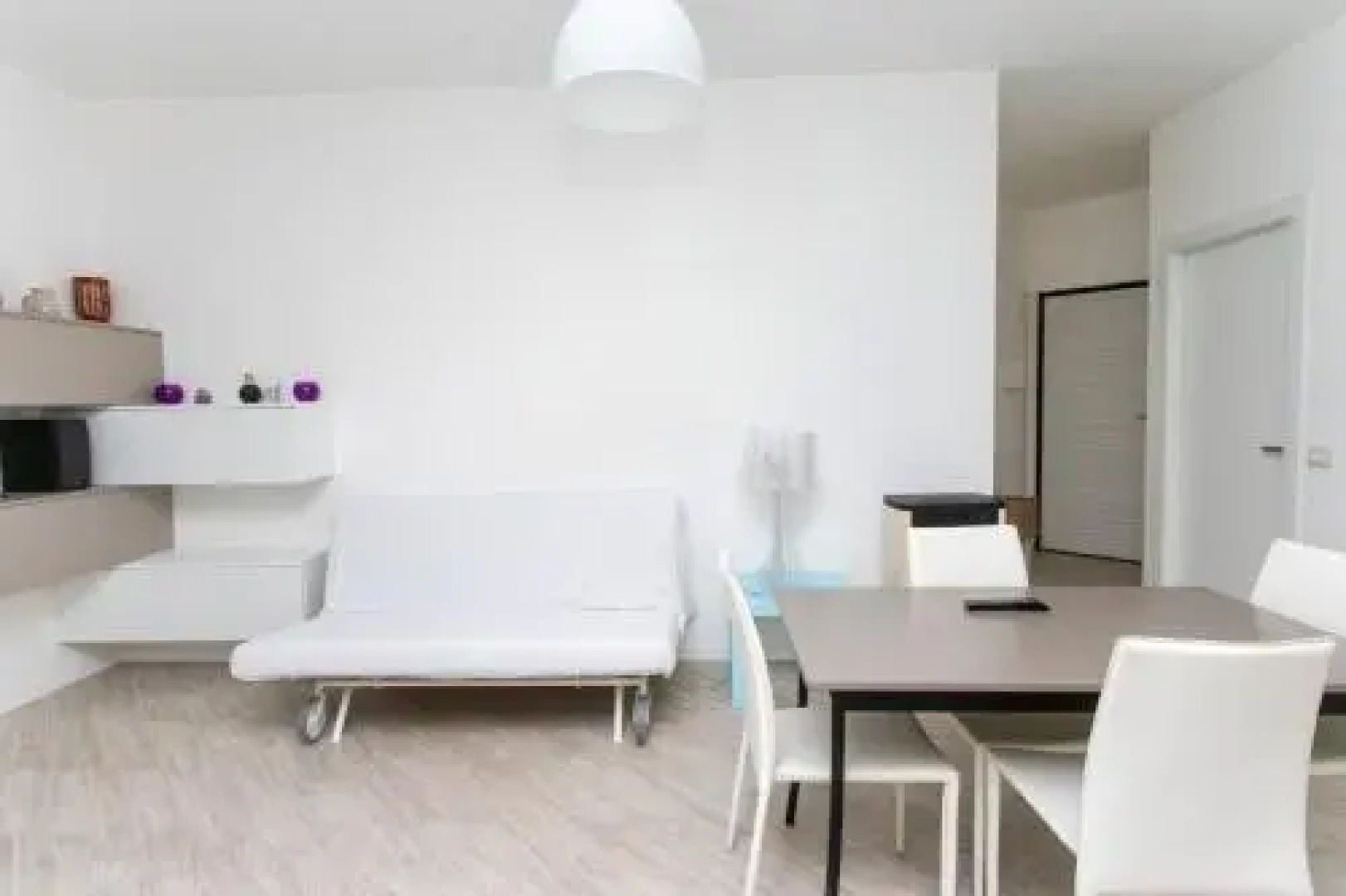 M215 - Marcelli, nuovo bilocale in residence con piscina