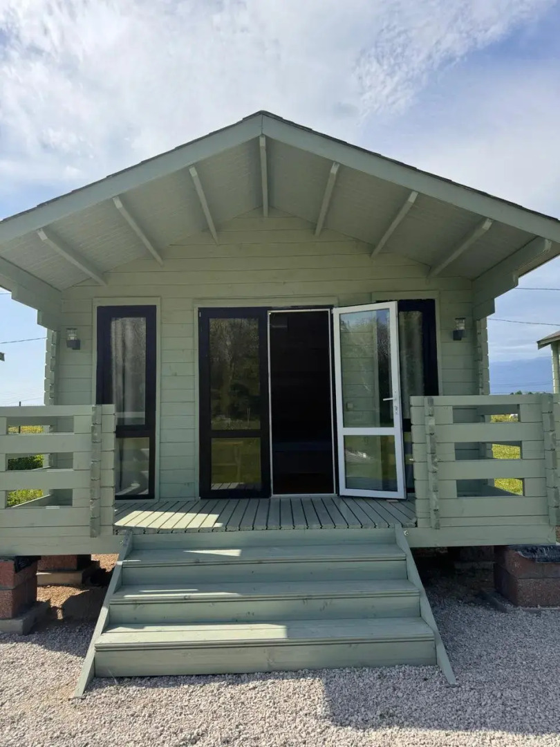 Гостевые коттеджи Leon (Леон)