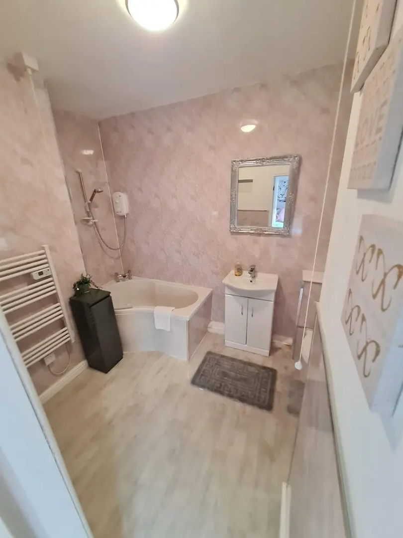 The Mayfair Lodge  Family Suite