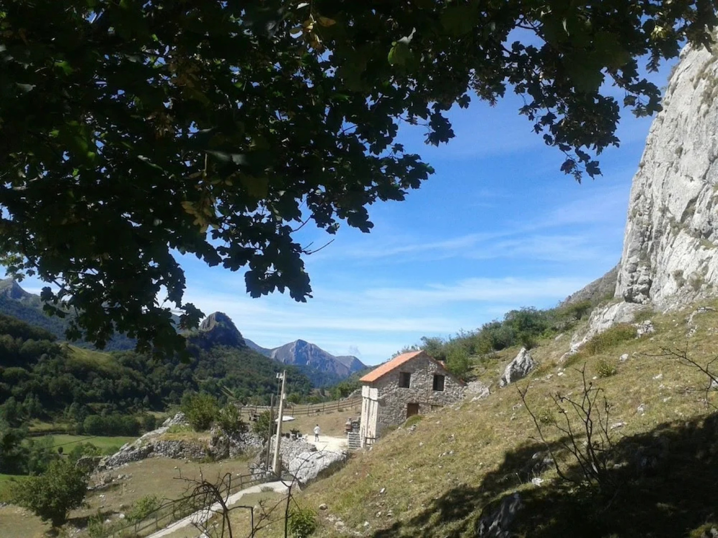 Apartamentos Rurales La Pinietsa