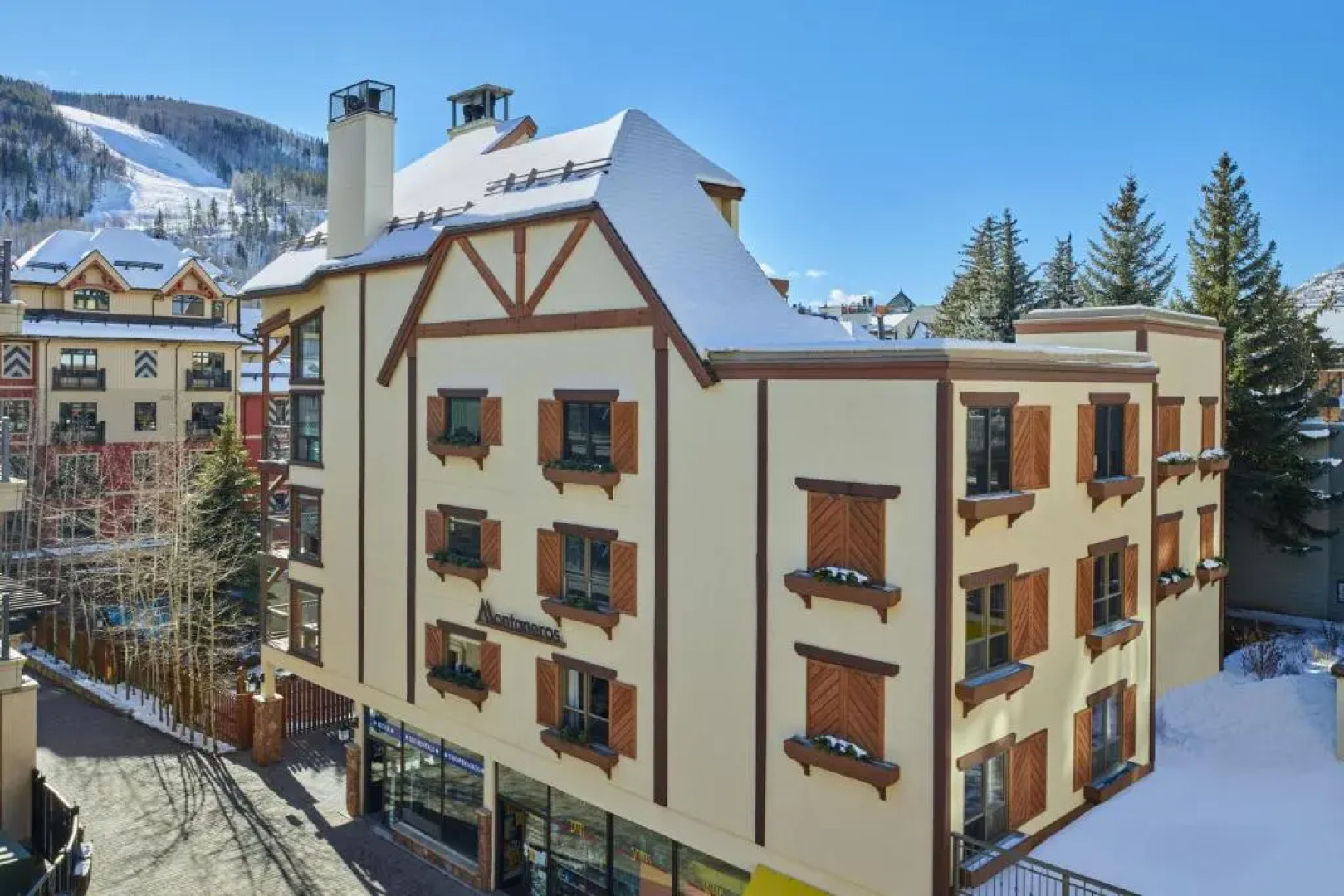 Montaneros in Vail, a Destination by Hyatt Residence