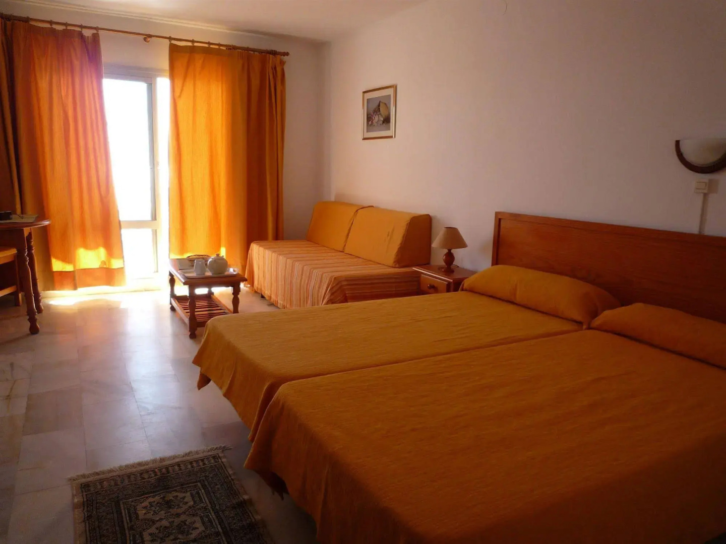 Apartamentos Turísticos Sunny Beach