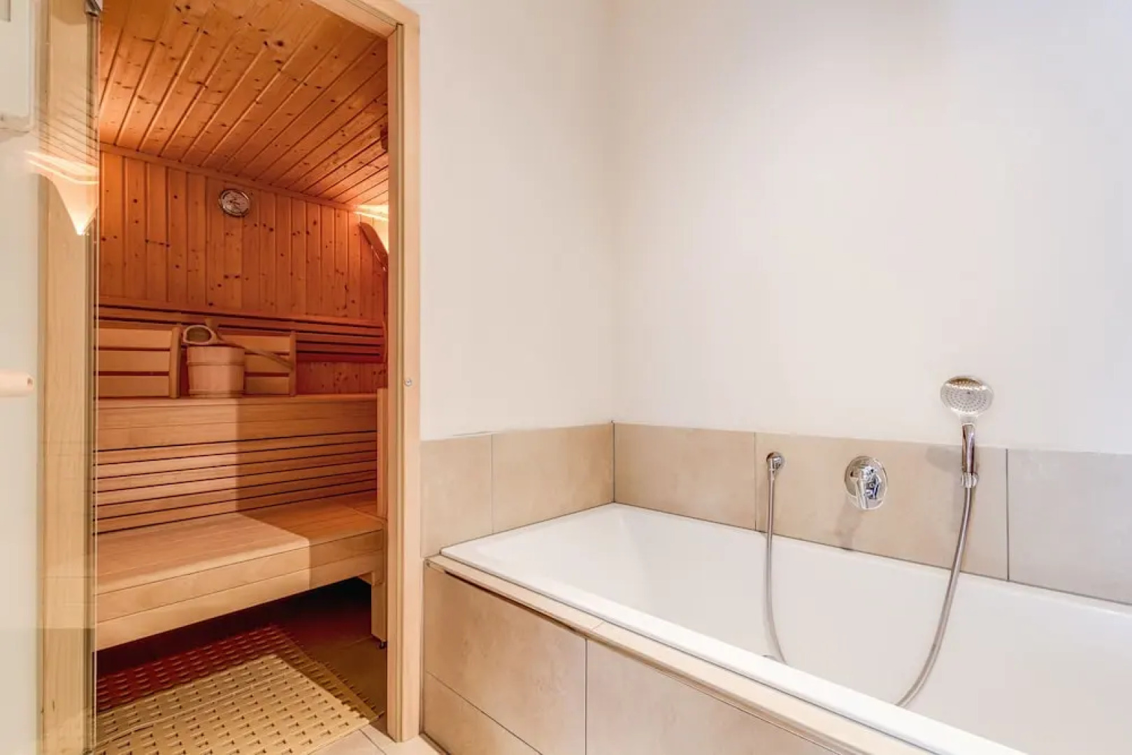 Panorama Chalets Paß Thurn