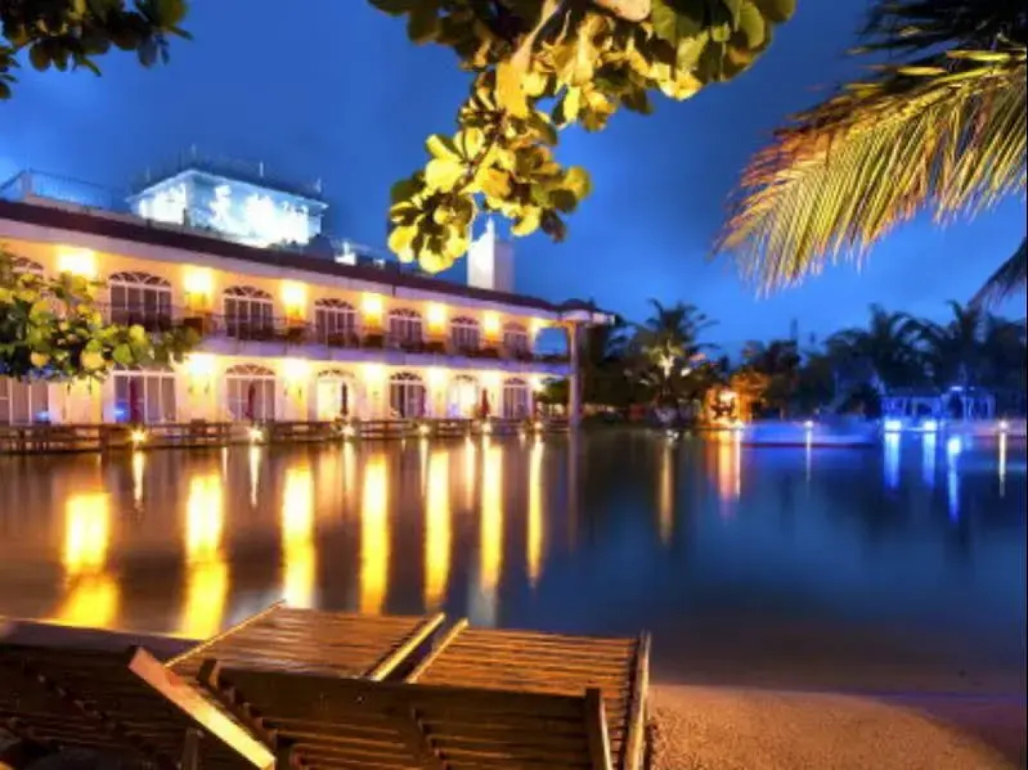 Swan Lake Villa Resort