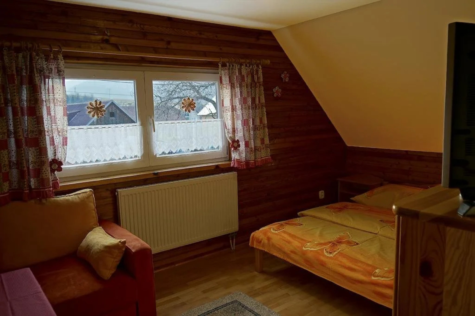 Penzion a drevenica pri Hati