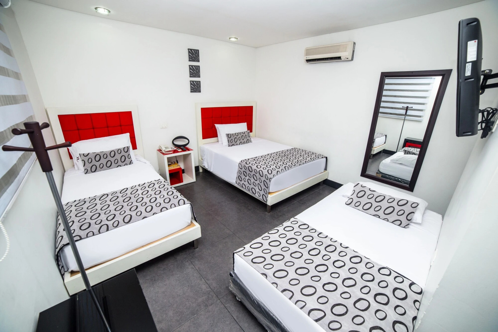 Hotel Merlott Lleras