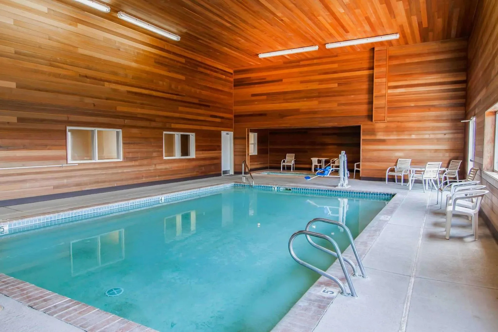 Bridgeway Inn & Suites Sublimity