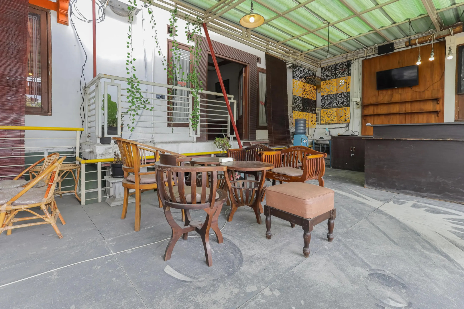 RedDoorz near Juanda International Airport 2