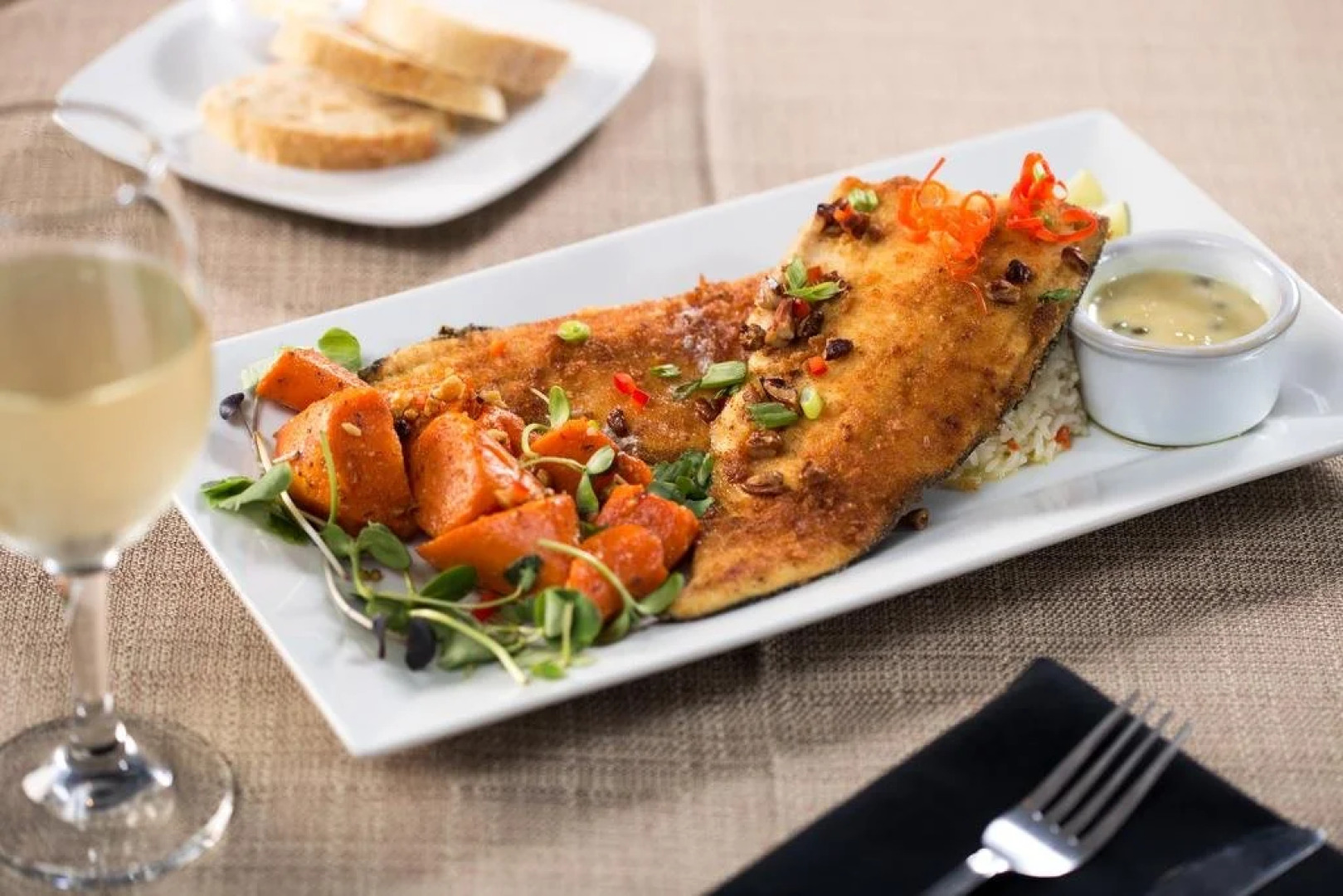 Glen-Ella Springs Hotel & Restaurant