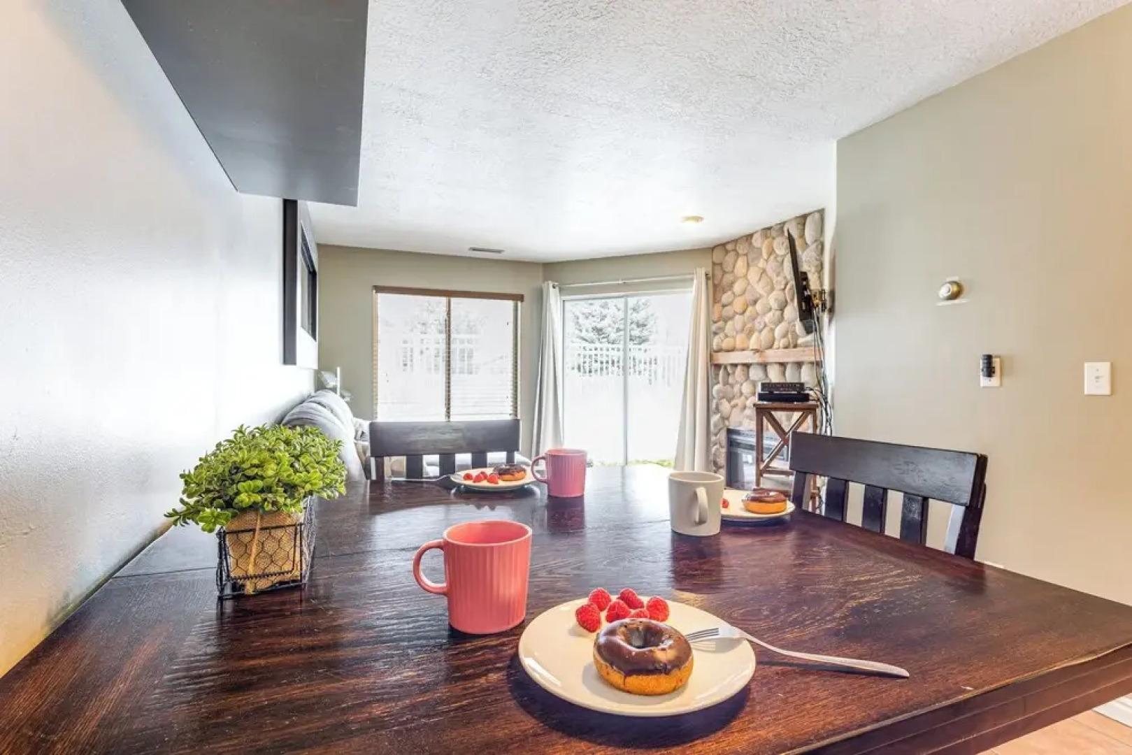 Garden City Condo w/ Pool Access by Bear Lake!