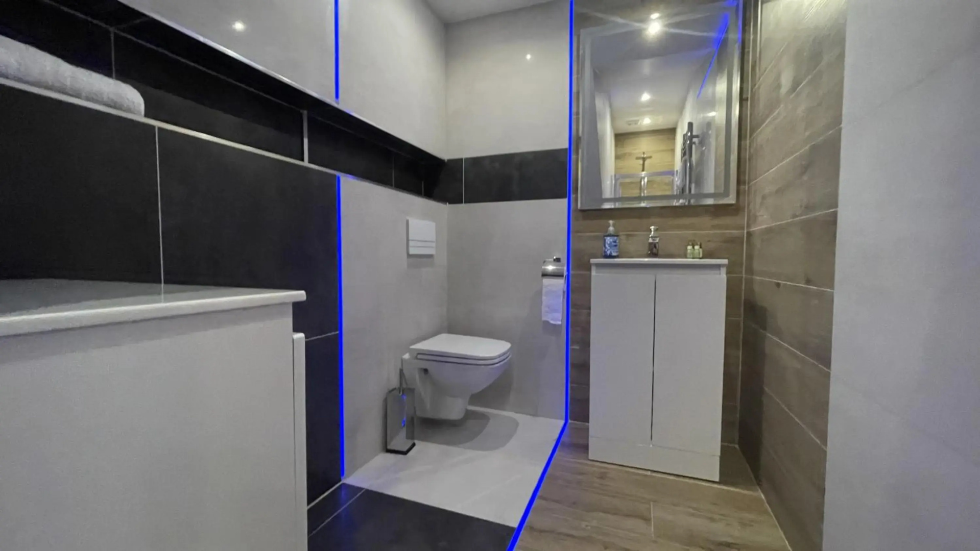 #1 TGHA Luxury Studio Apartment in Athlone