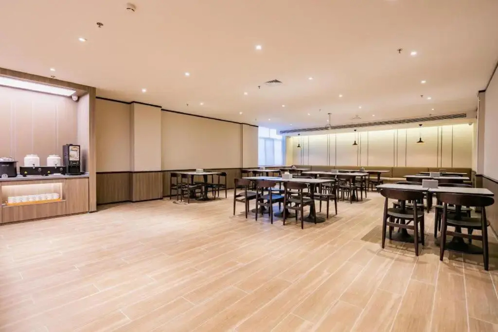 Hanting Express Yan'an University Branch