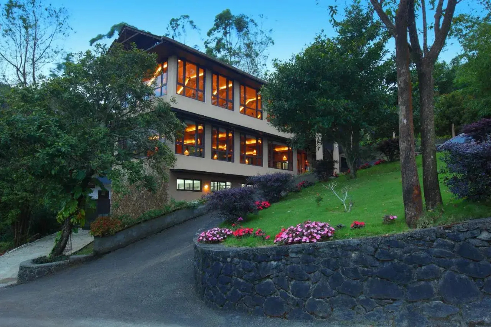 Tea Terrain Resorts & Spa