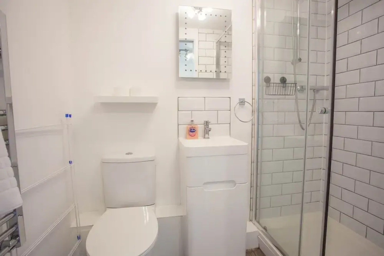 Snug with Views of the Chilterns