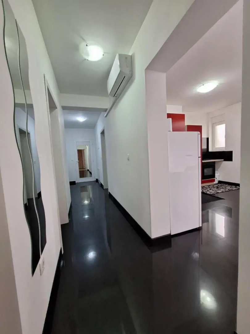 Apartments Glavan