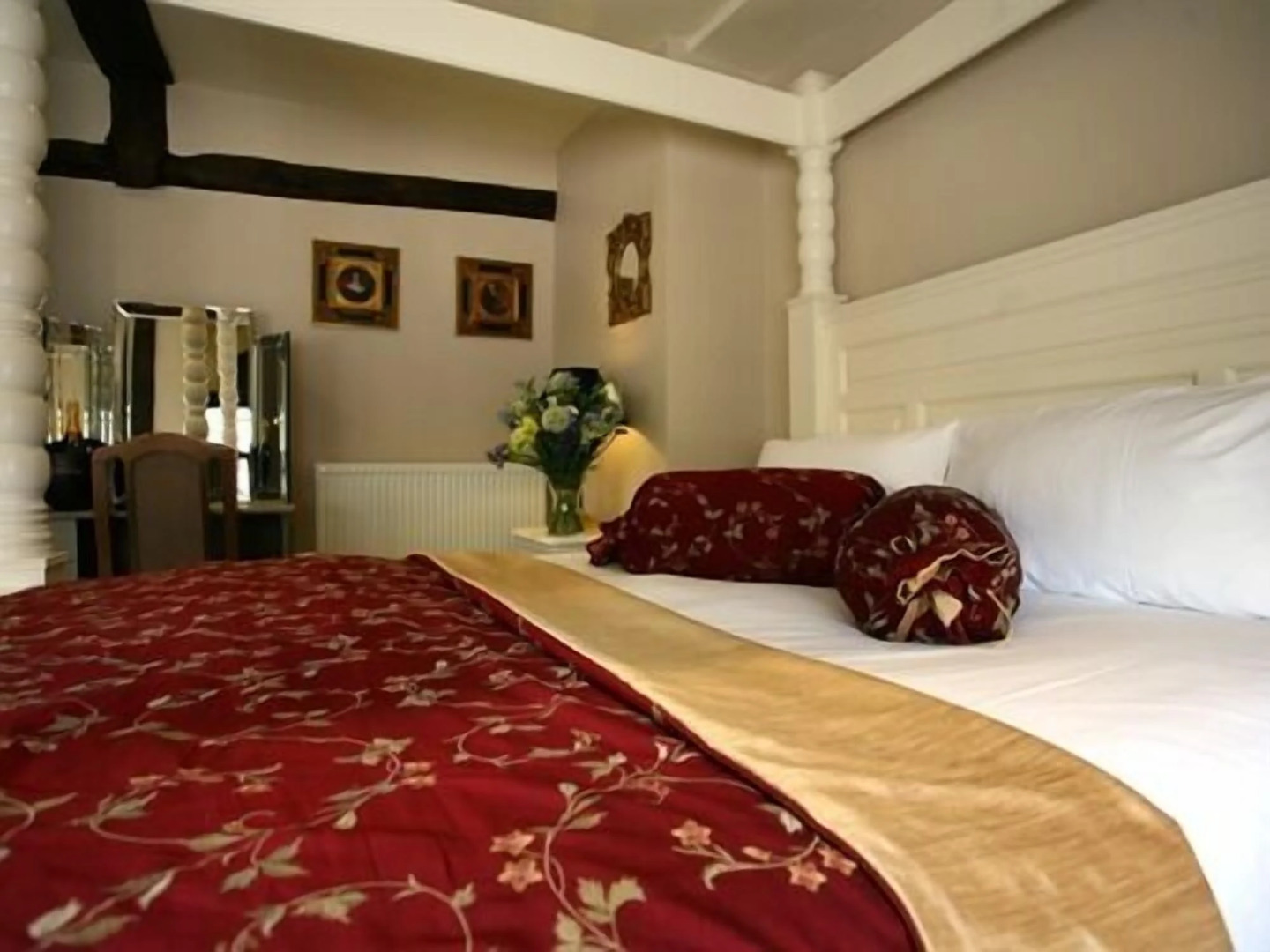 The White Hart Hotel