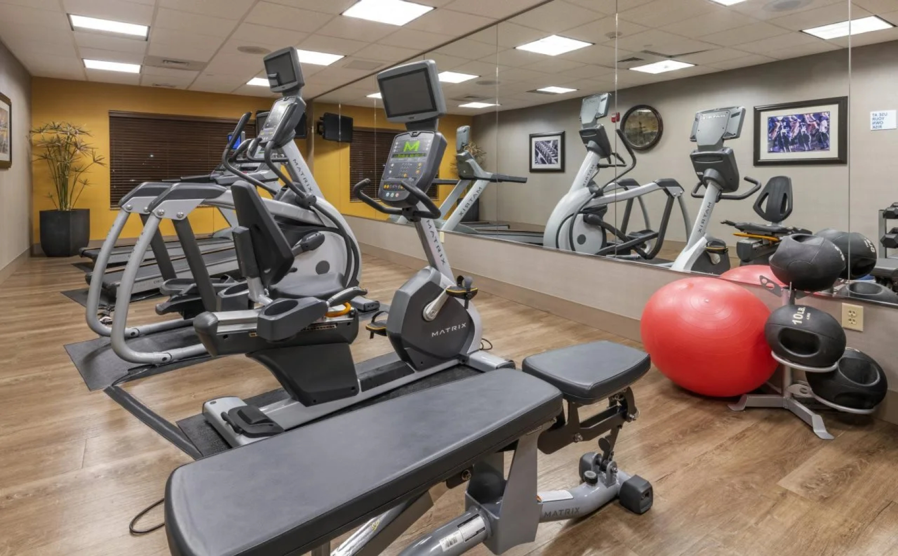 Holiday Inn Express Hotel & Suites Hays by IHG
