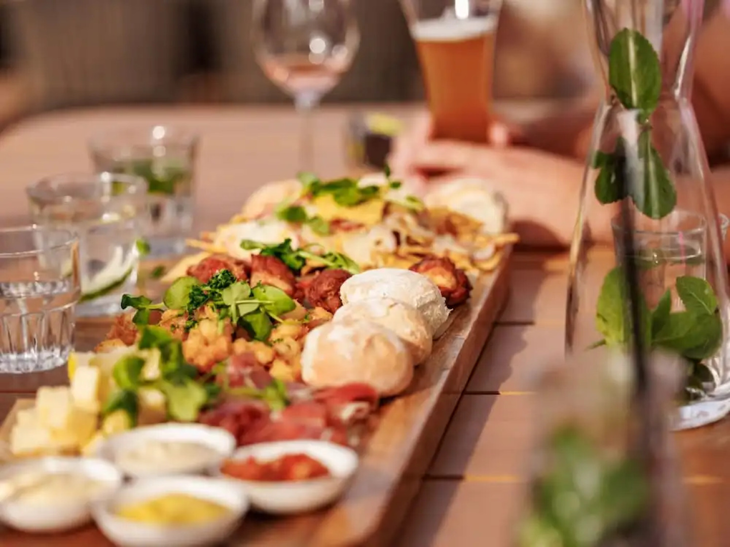 Detached Villa With Three Bathrooms Near the Sea