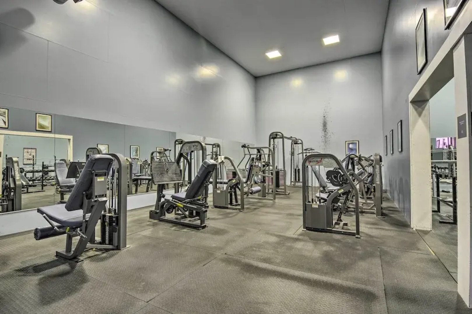 Beautiful Bellaire Home w/ Amenities, 4 Mi to Lake