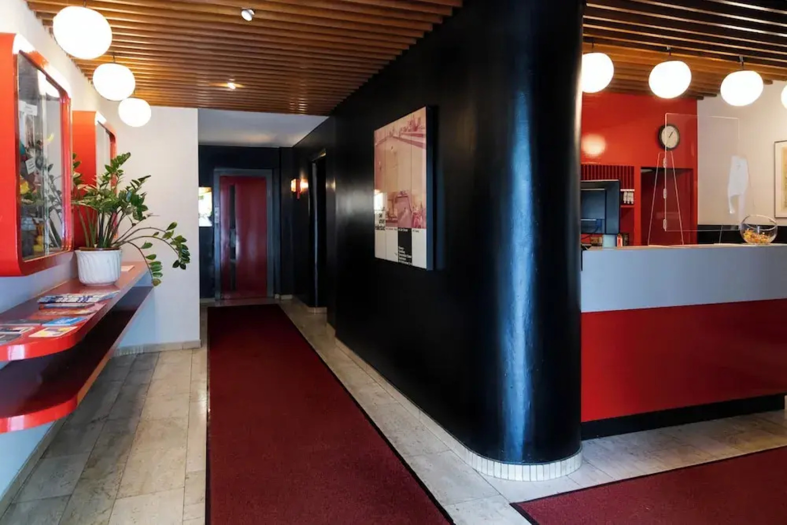 Hotel Meran Hallenbad & Sauna