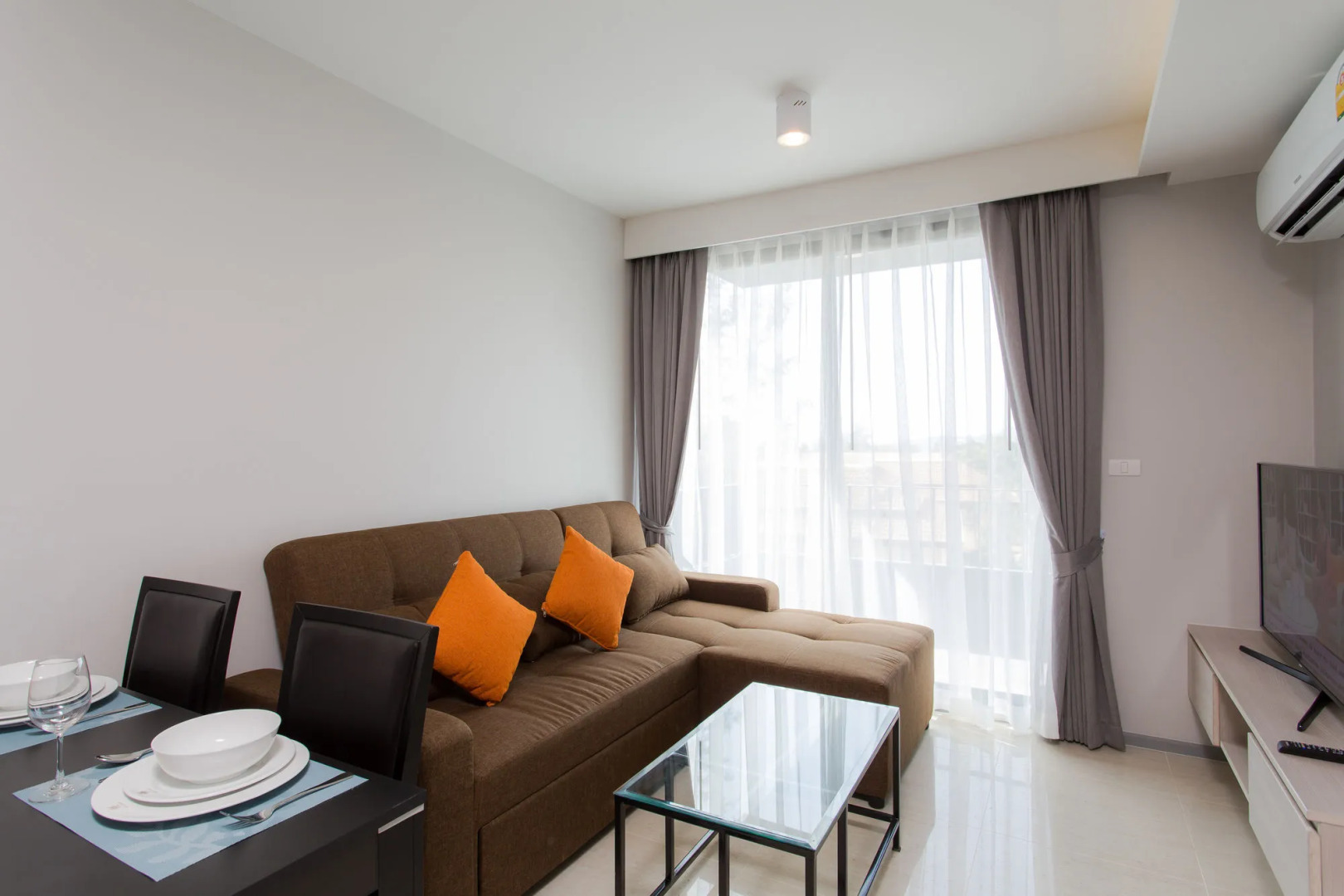 6th Avenue Surin Beach