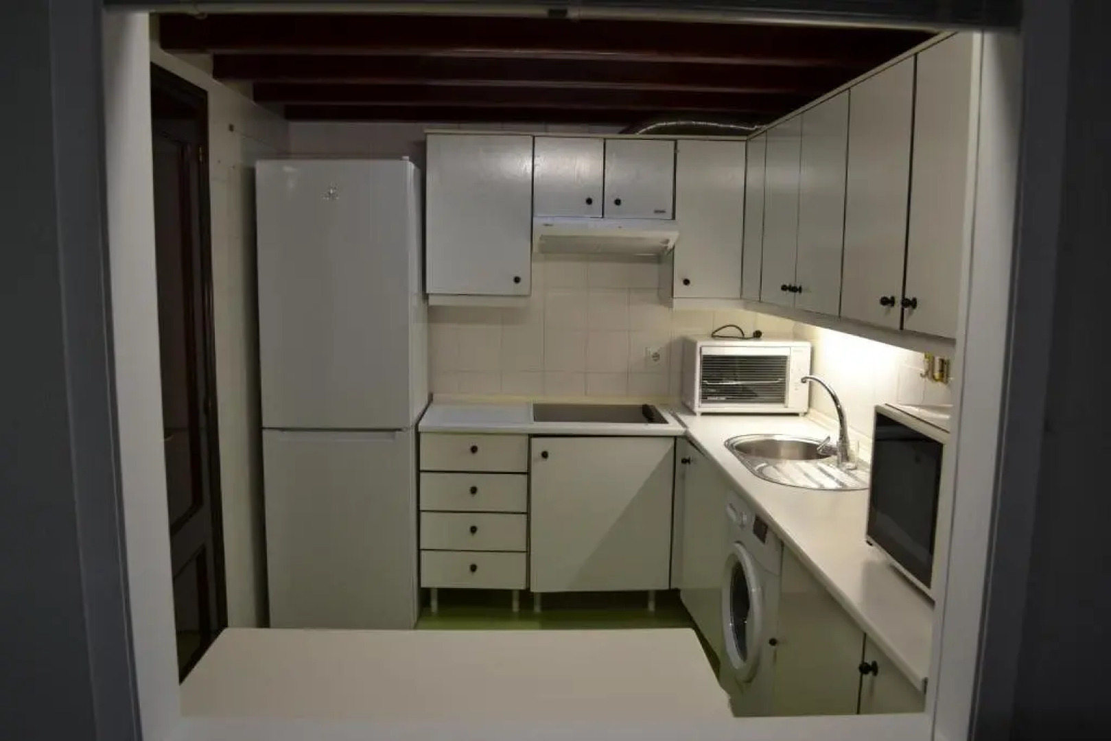 O POLEIRO, A 800 metros de playa america