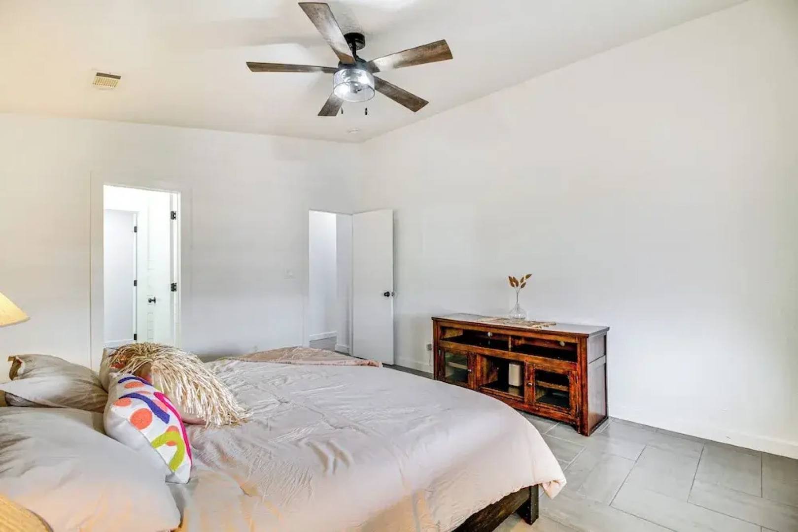 2 Mi to Petroglyph Natl Monument: Updated Home