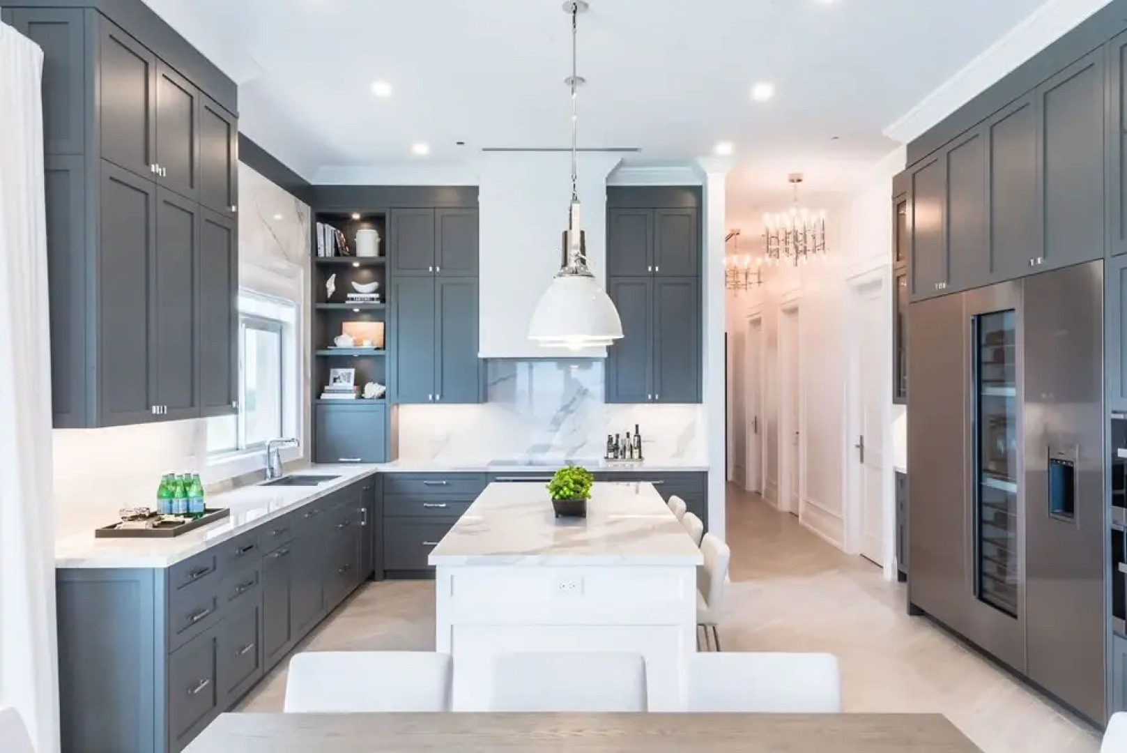 Club Se7en at The Beachcomber