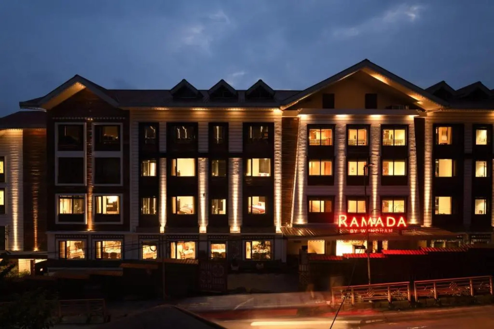 Ramada by Wyndham Gangtok Hotel & Casino Golden