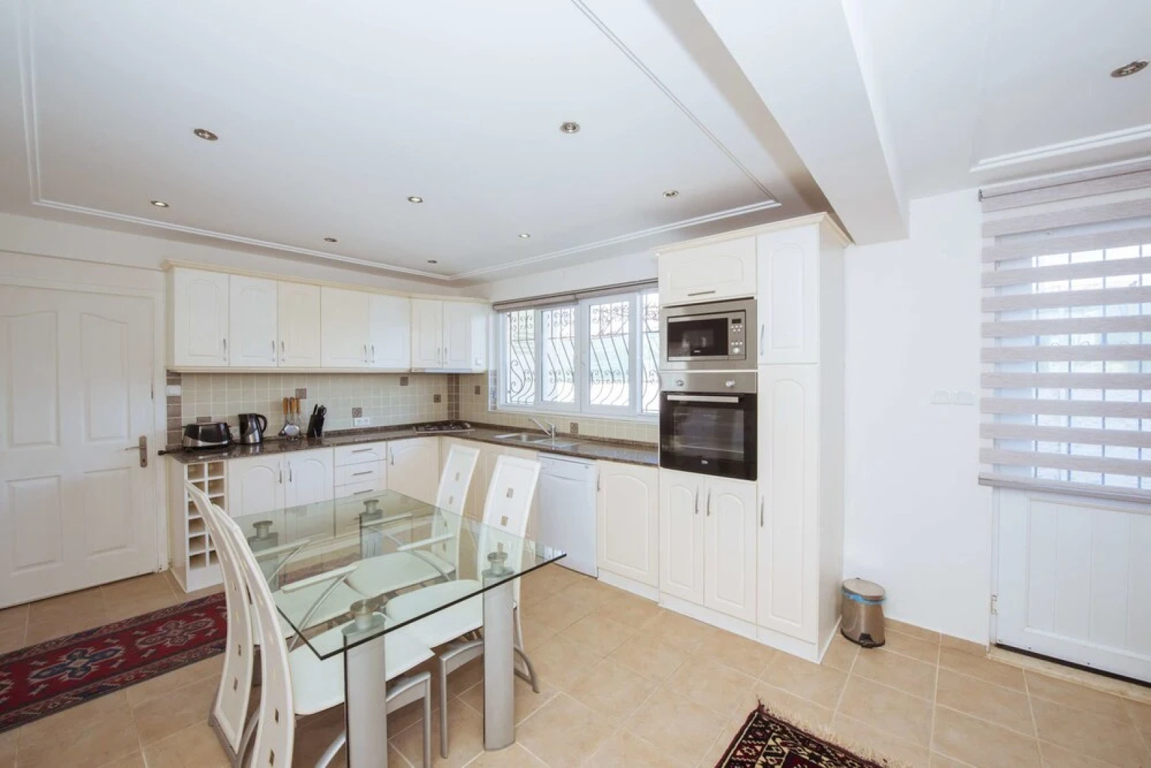 Infinity Yaniklar Villa