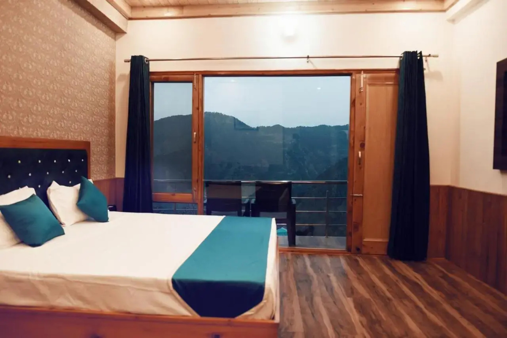 Heavenly Forest Huts