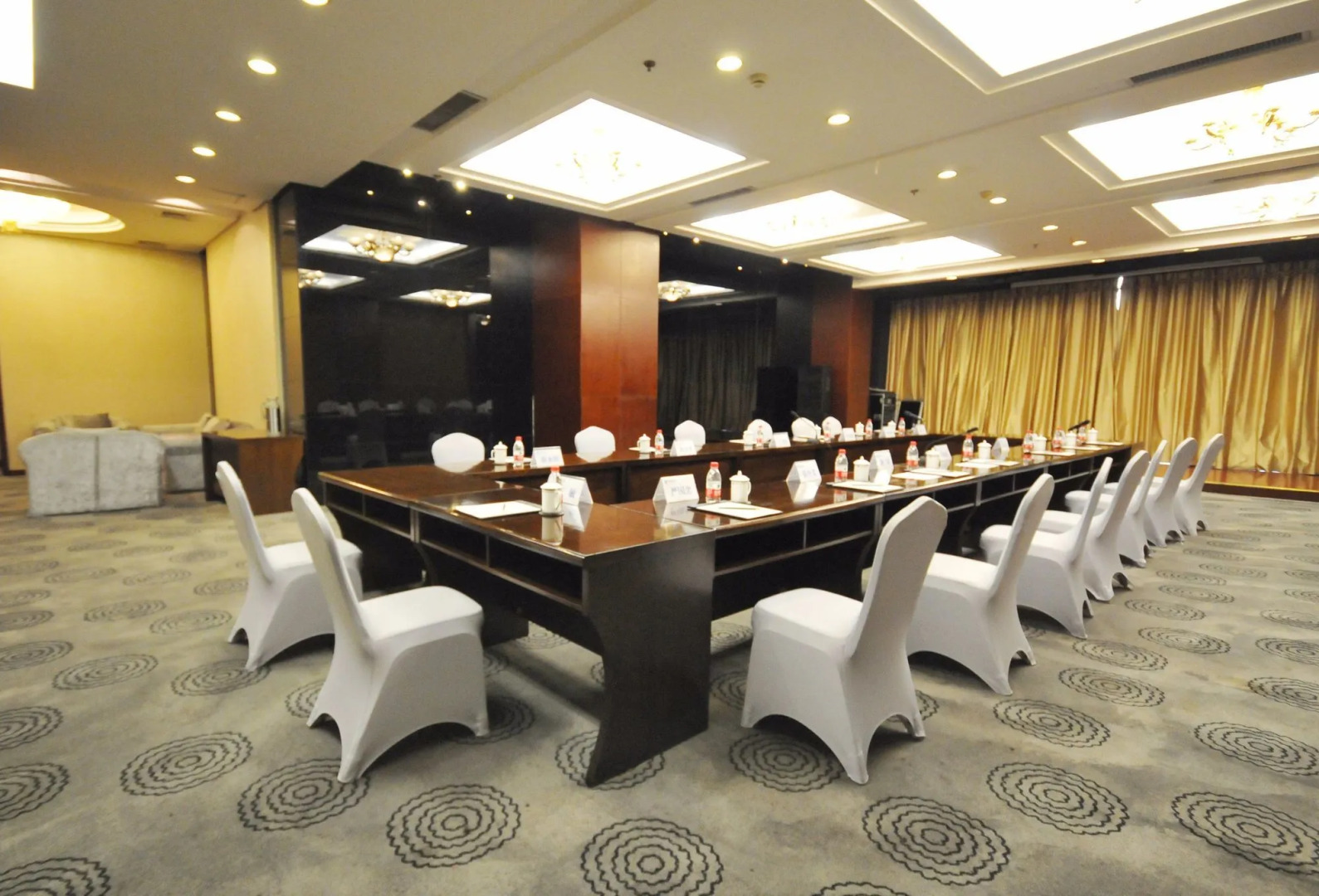 Excemon Hefei Peace Hotel