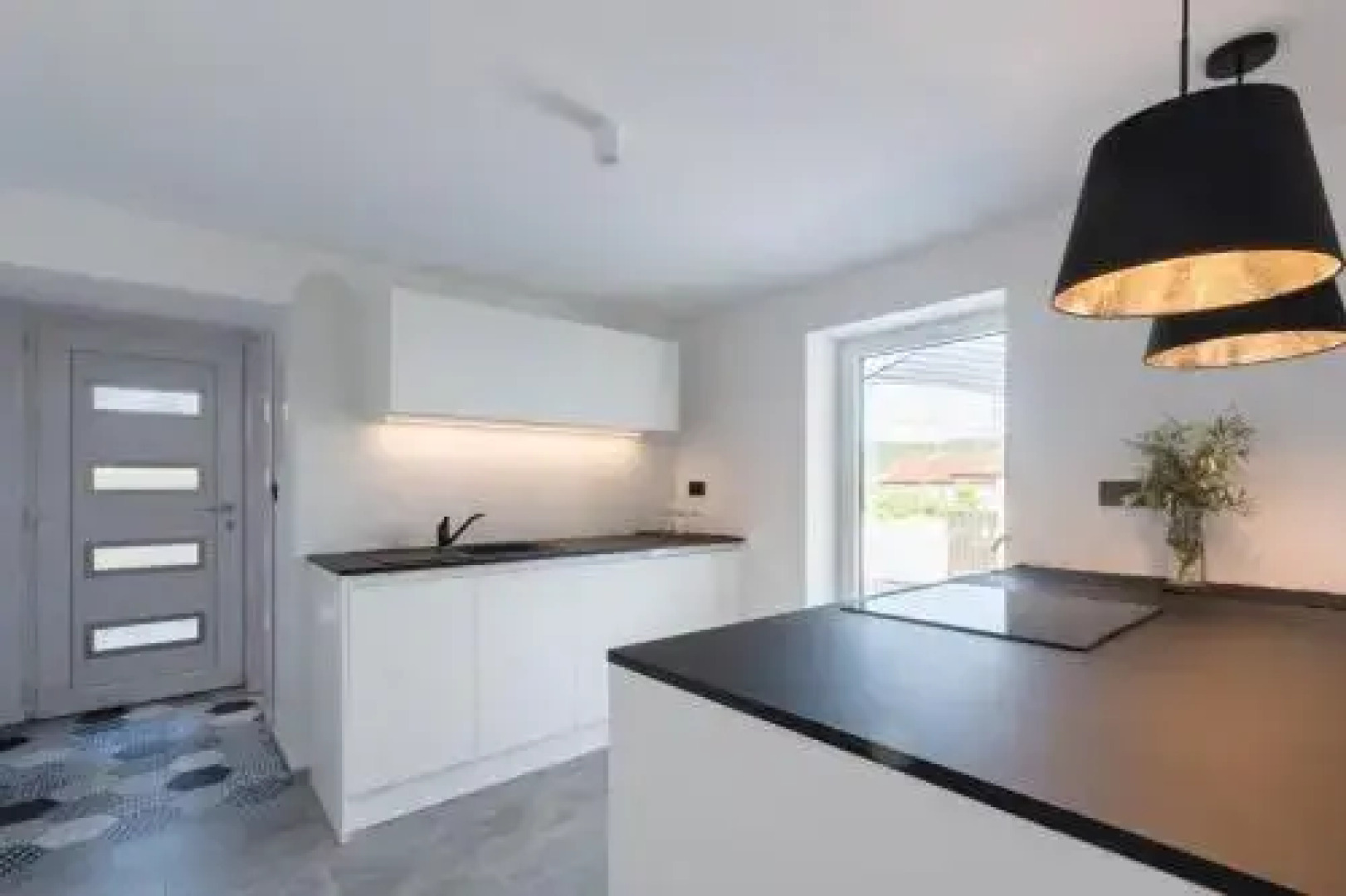 Five Bedroom Holiday Home In Kornic