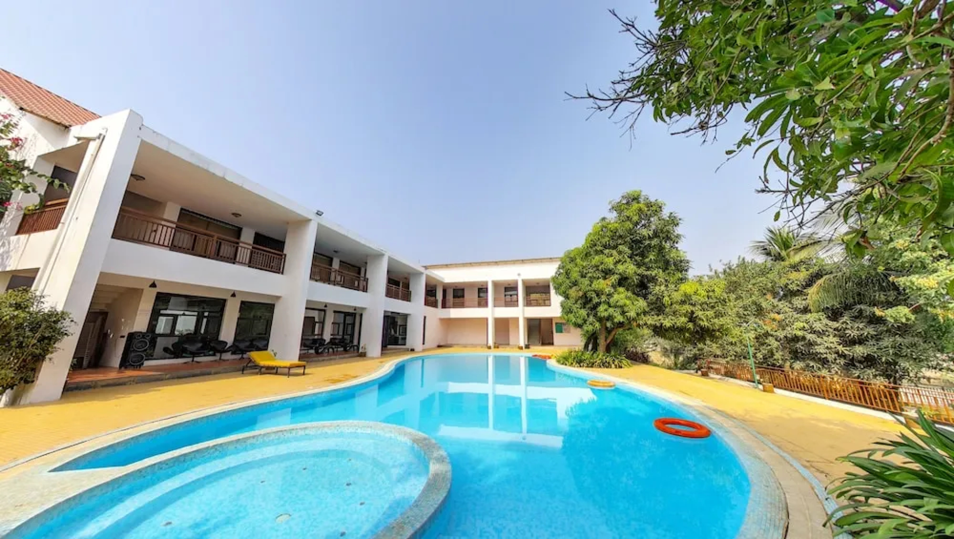 Gir Vanvaso Resort