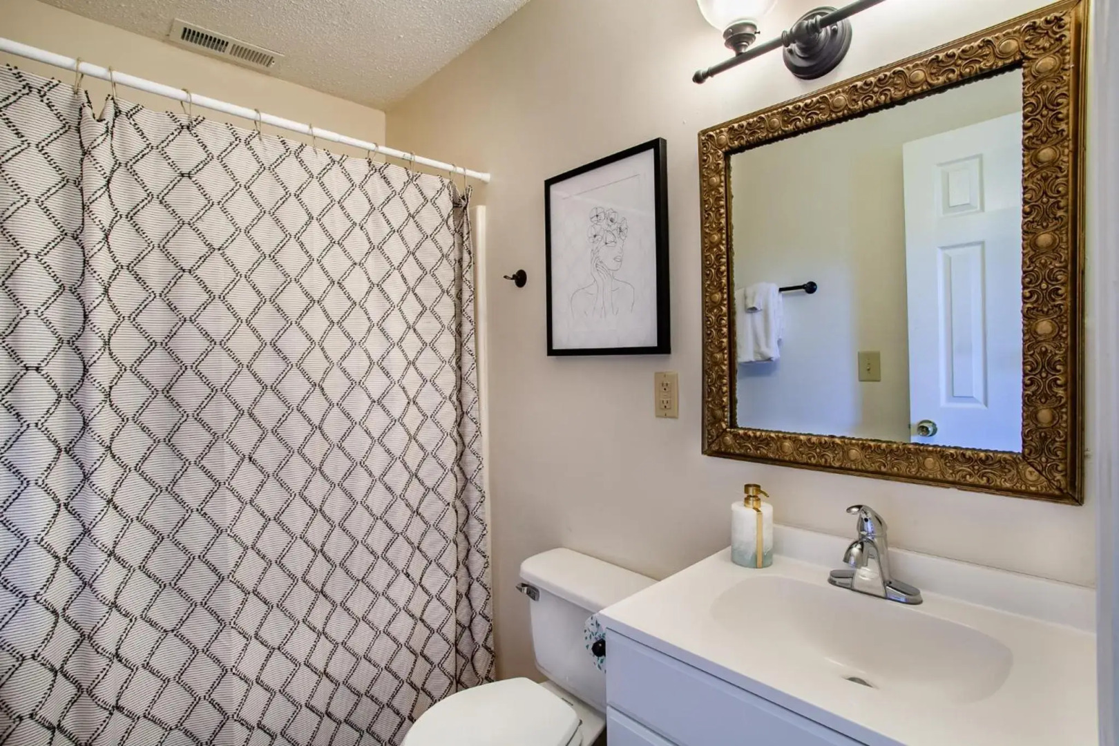 Maple Ridge with Mtn View Fireplace