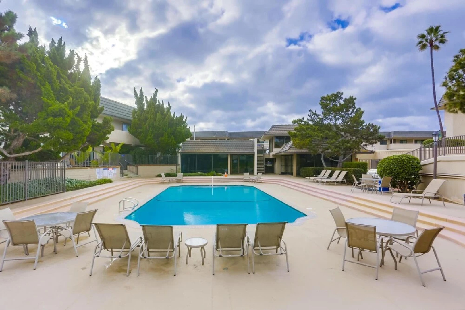 Solana Beach Resort Style Beach Condo With Pool and Spa Dmbc142 by Redawning