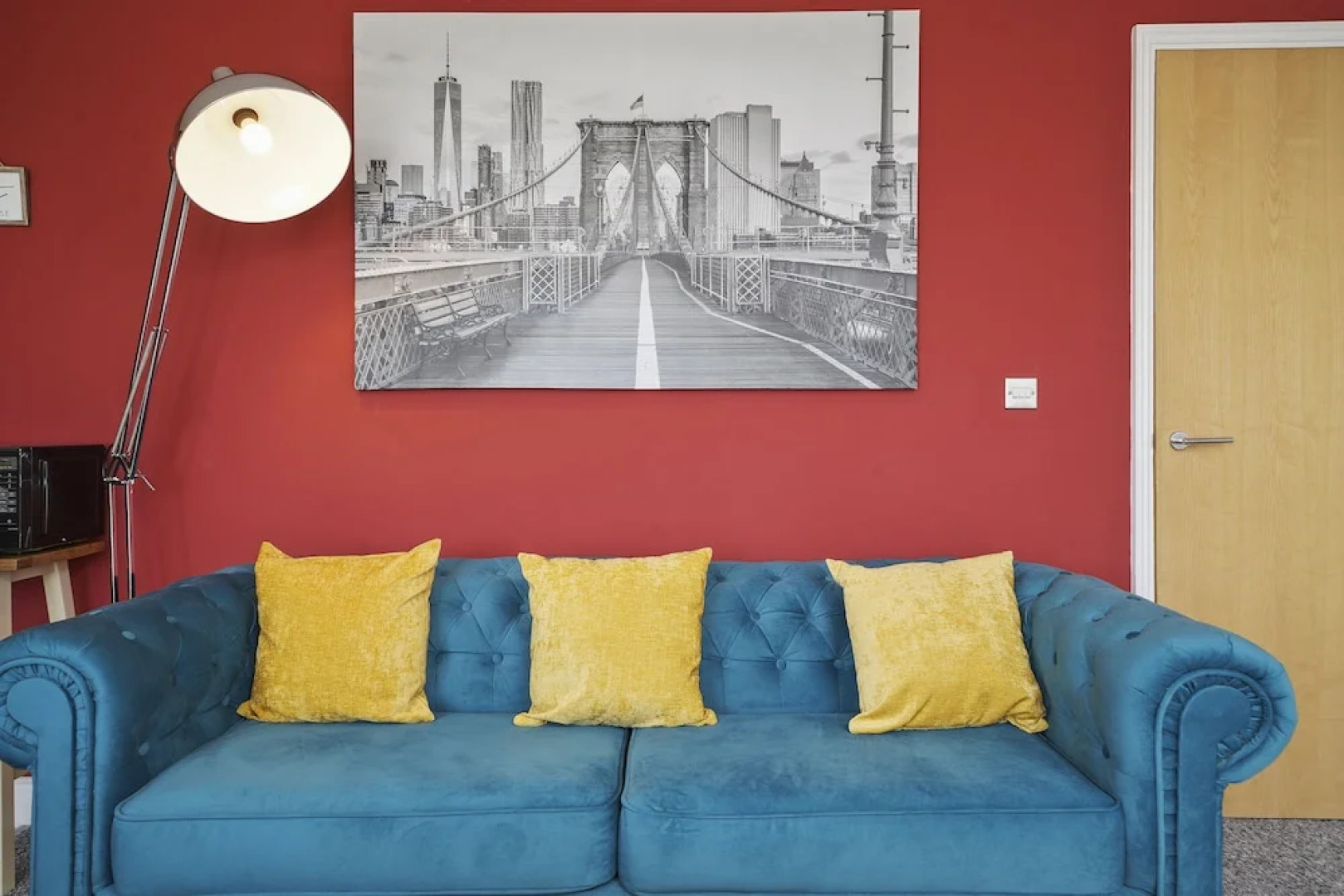 Modern Luxury 2 Bed Apartment 6 Guests En-Suite Netflix Wi-Fi