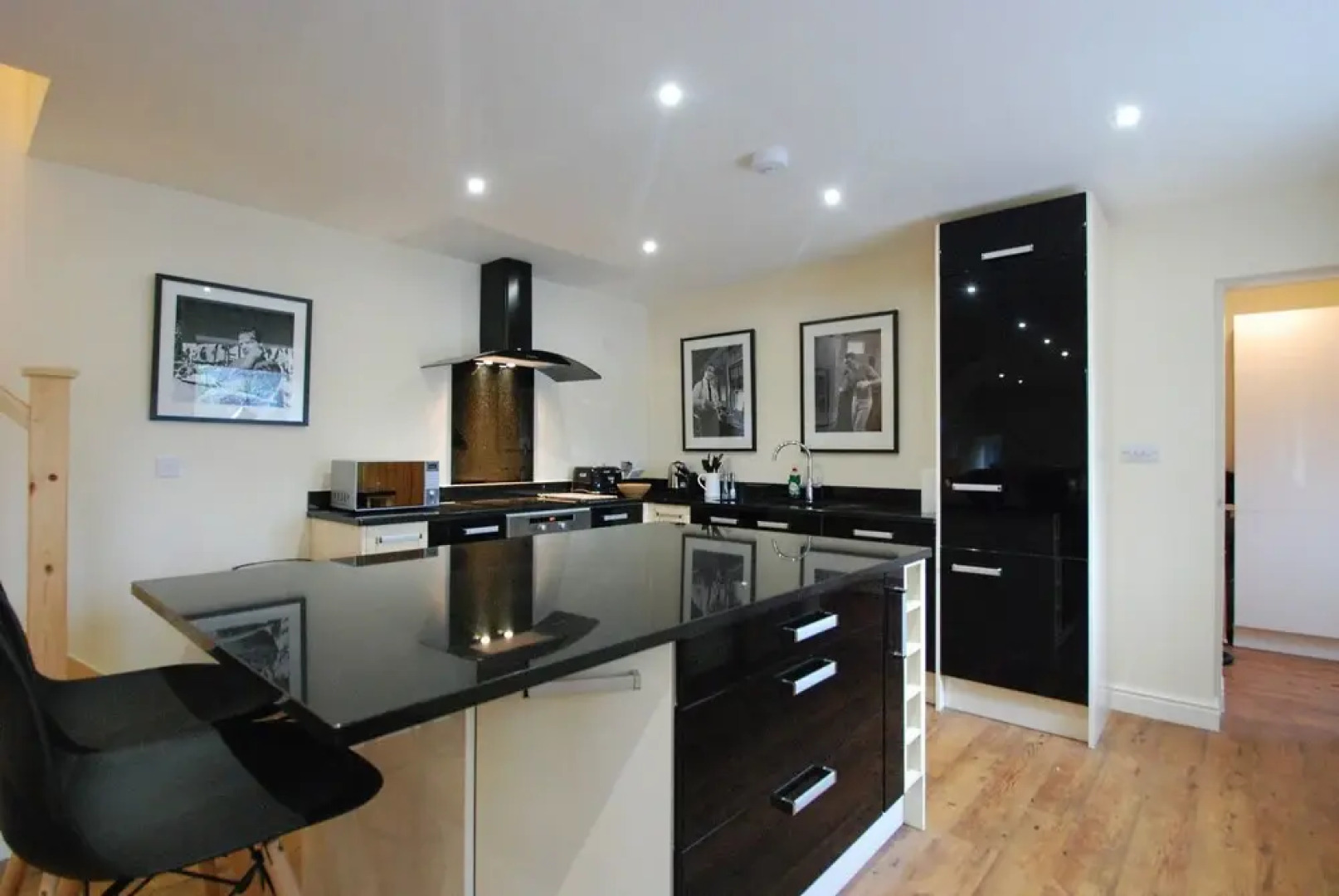 Pipeline Cottage 487857