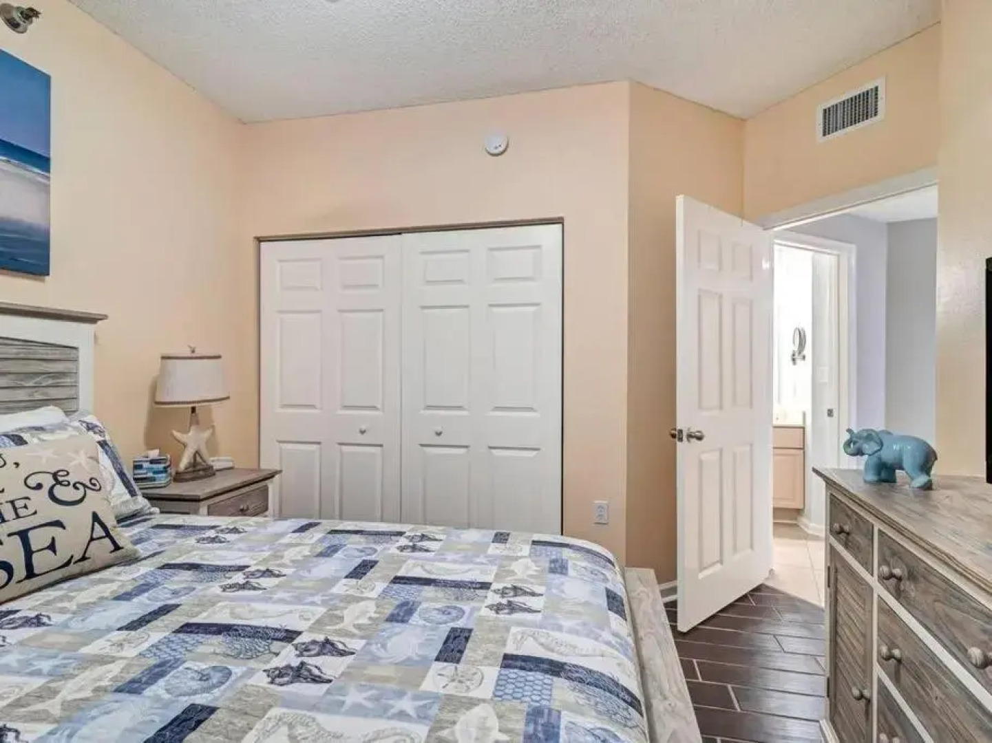 The Beach Club Doral 306 - Spacious Beachfront Condo!