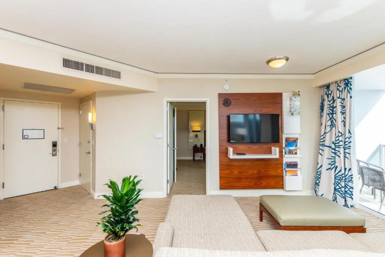 Trump International Beach Resort Ocean View 1,100 sf 1 Bed 1Bth - Privately Owned