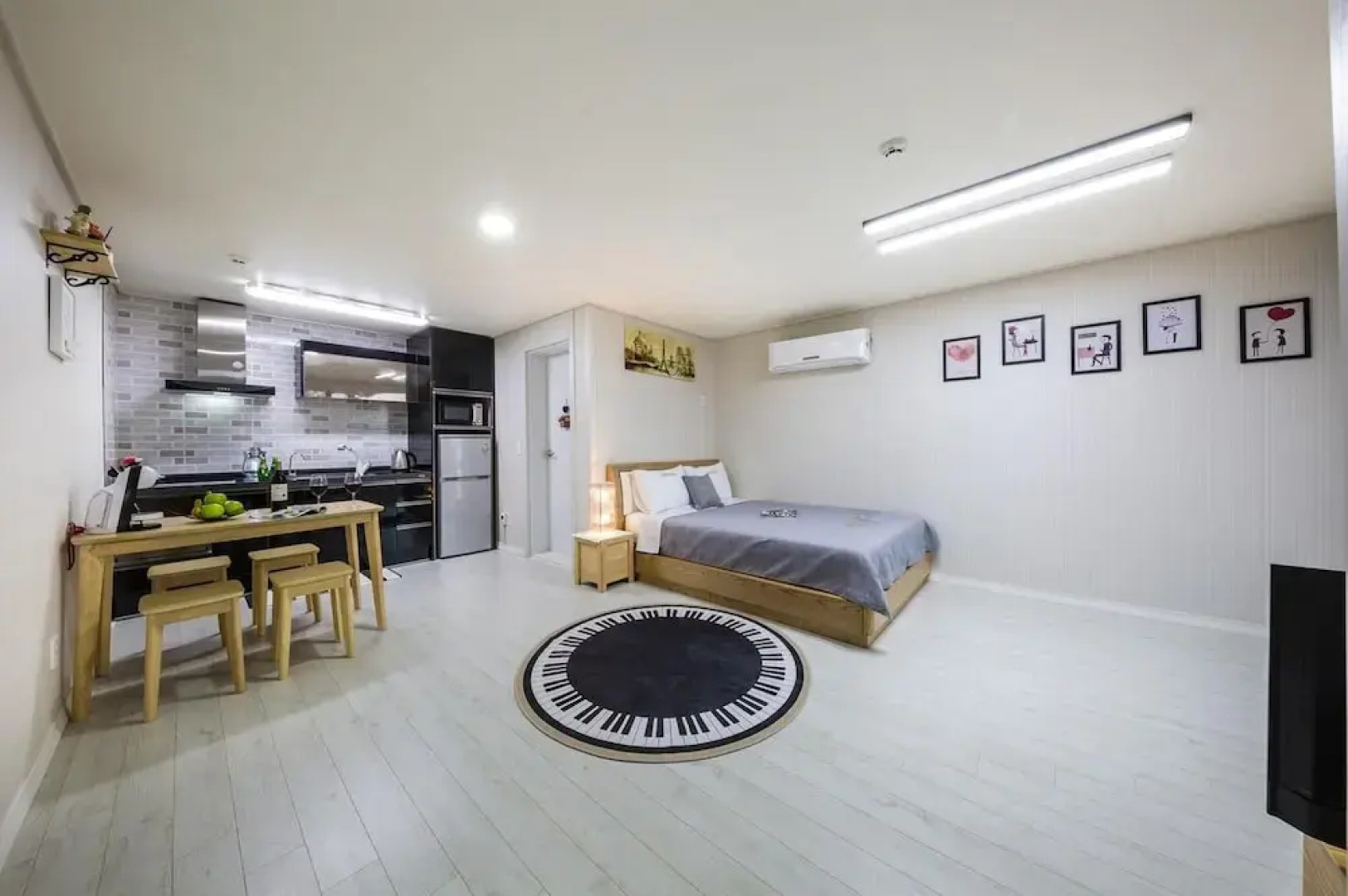 Tongyoung S468 Poolvilla