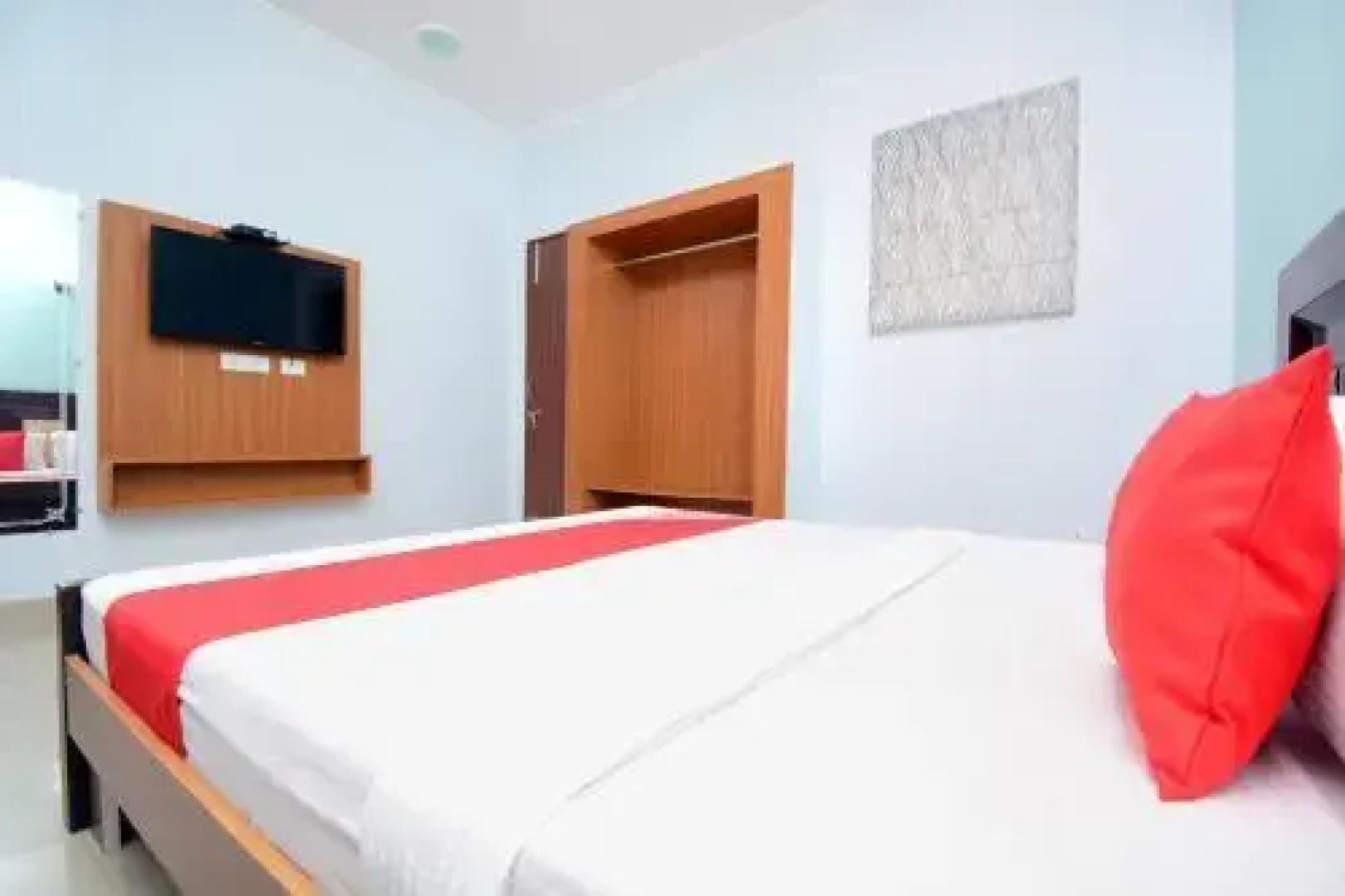 RK Family Hotel & Restaurant by OYO Rooms