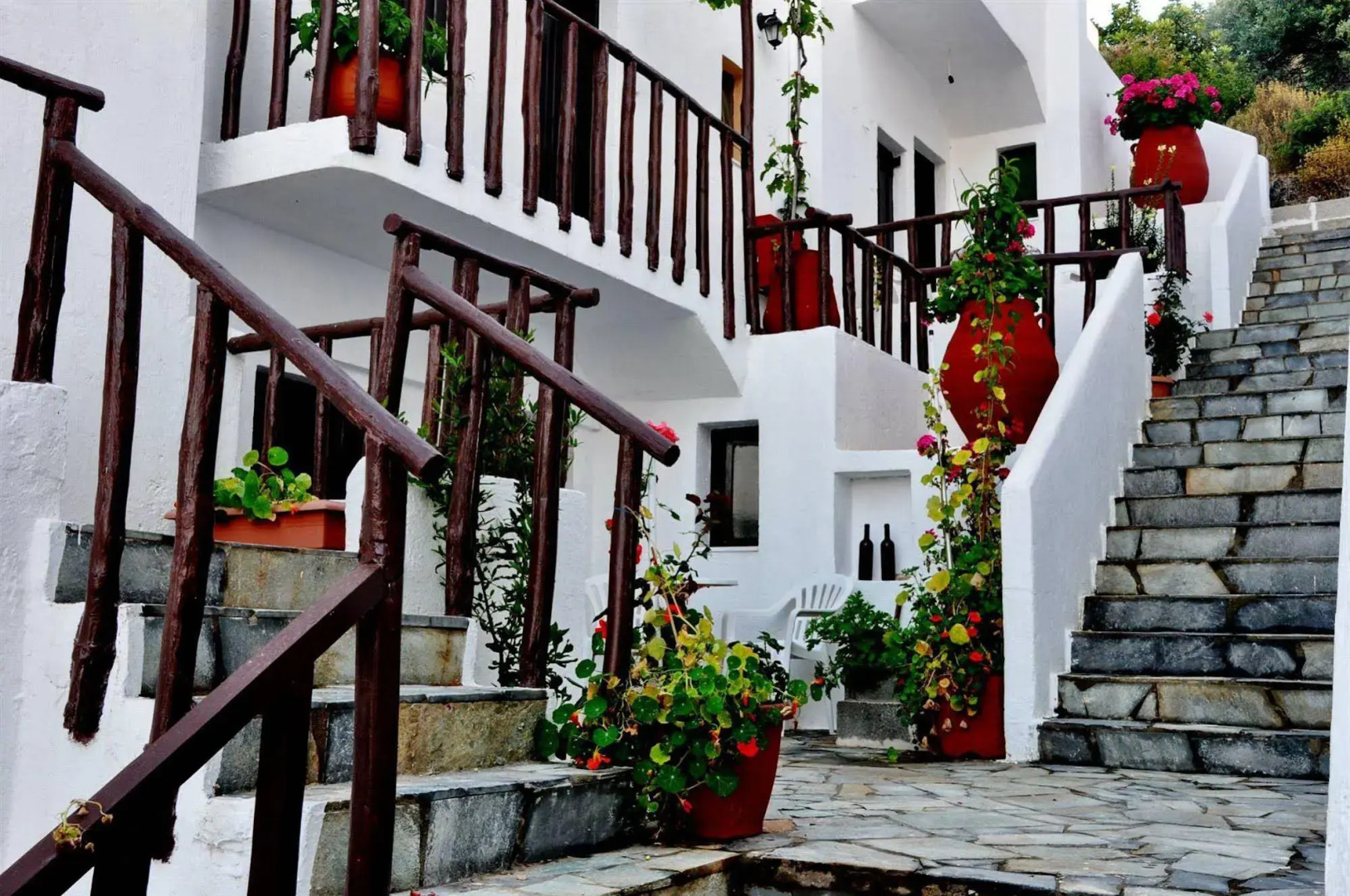 Heliotrope Apartments